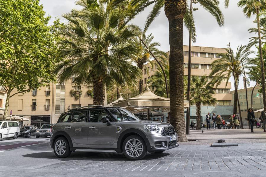  Mini Cooper S E Countryman ALL4 (F60) 2017 года  (WW) (фото 56 из 173)
